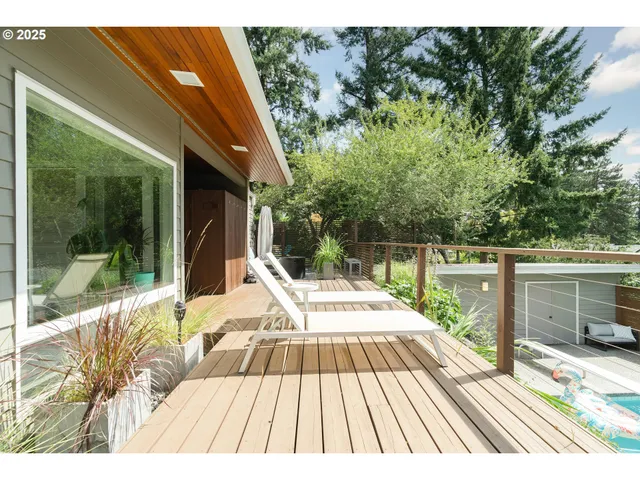 a view of elevator with hallway
