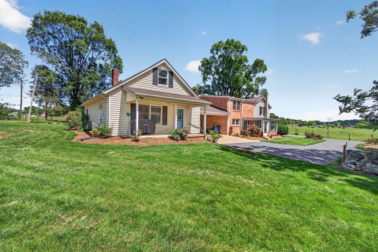 3398 Old Thirty-Three Road Harrisonburg, VA 22801 - Photo 3 of 75