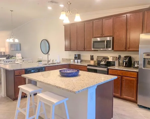 $3,540 | 5710 Palmer Circle, Unit 202, Bradenton, FL 34211