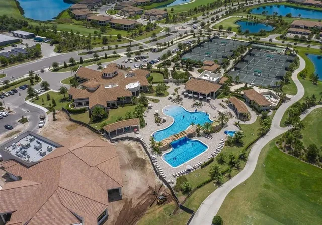 $3,540 | 5710 Palmer Circle, Unit 202, Bradenton, FL 34211