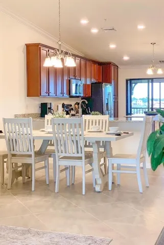 $3,540 | 5710 Palmer Circle, Unit 202, Bradenton, FL 34211