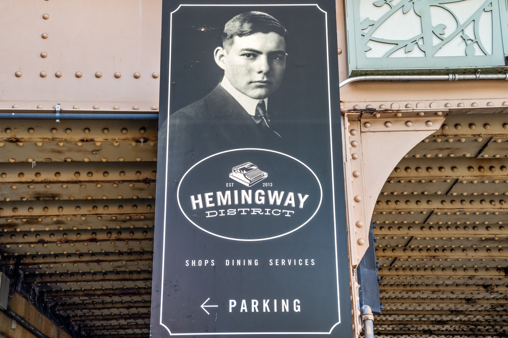 212 North Oak Park Avenue, Unit 2EE Oak Park, IL 60302 - Photo 15 of 15 a close view of a door