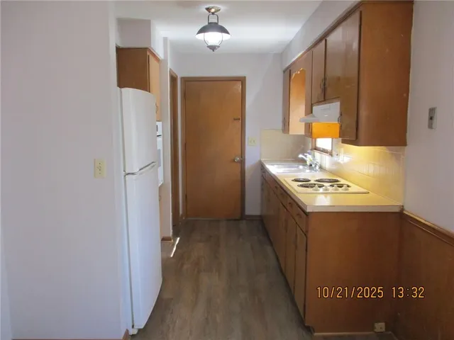 $1,700 | 303 Hargis Lane, Belton, MO 64012