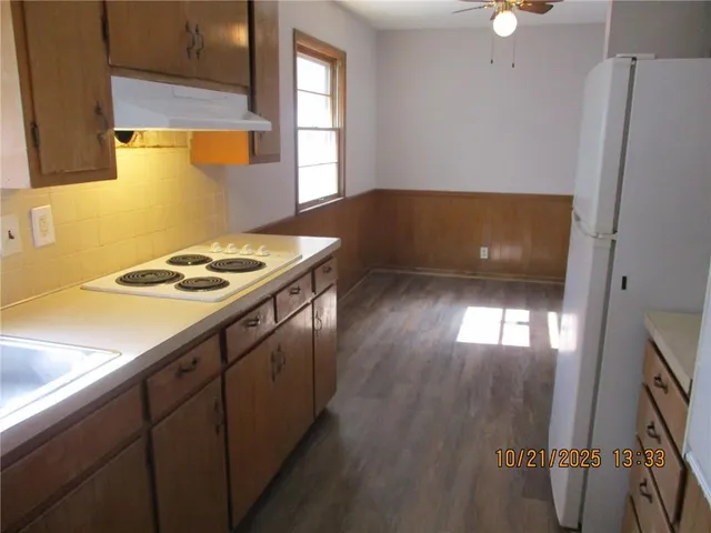 $1,700 | 303 Hargis Lane, Belton, MO 64012