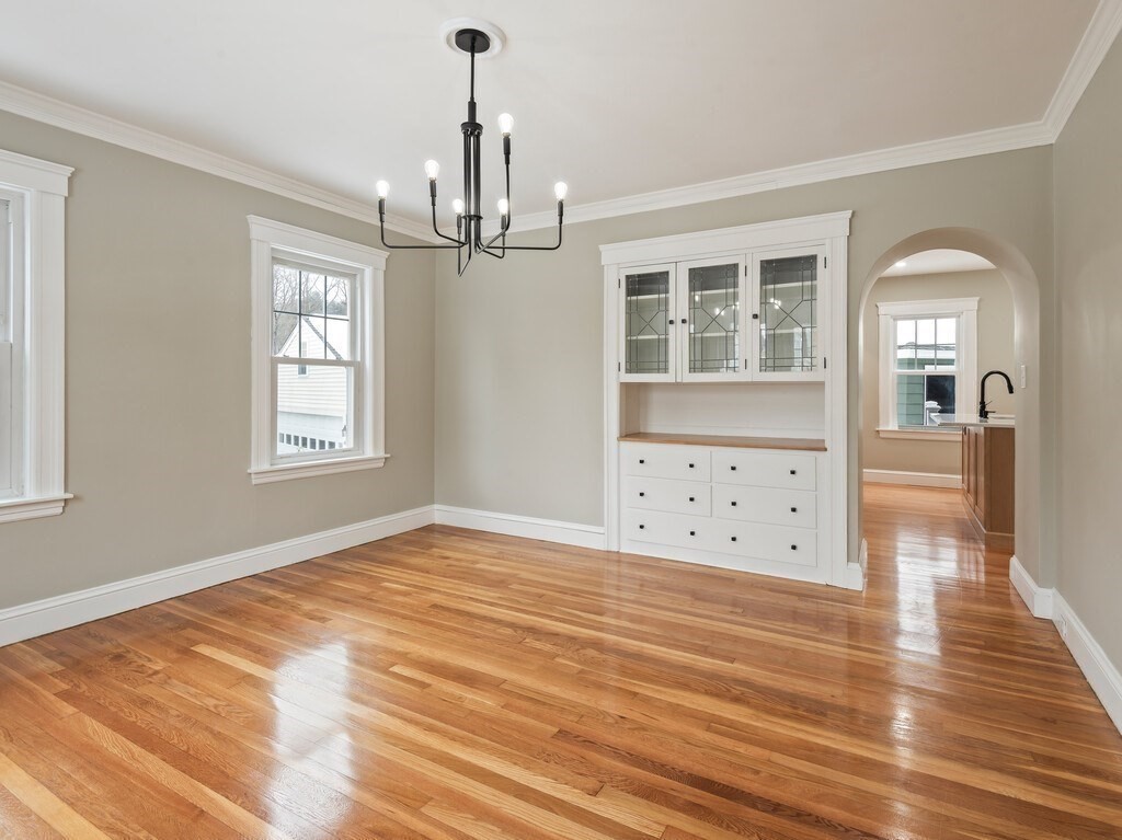 108 Longfellow Road Worcester, MA 01602 - Photo 15 of 42