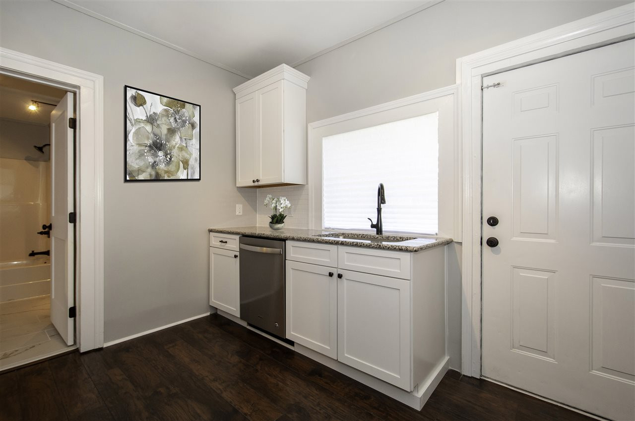 11 Bart Street Raleigh, NC 27610 - Photo 11 of 25 Kitchen
