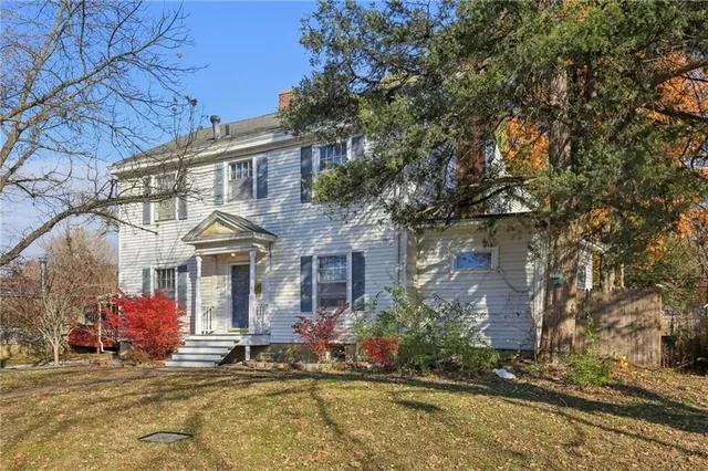 $250,000 | 933 South Main Street, Ottawa, KS 66067