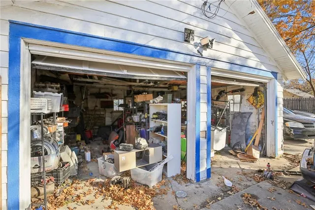 $250,000 | 933 South Main Street, Ottawa, KS 66067