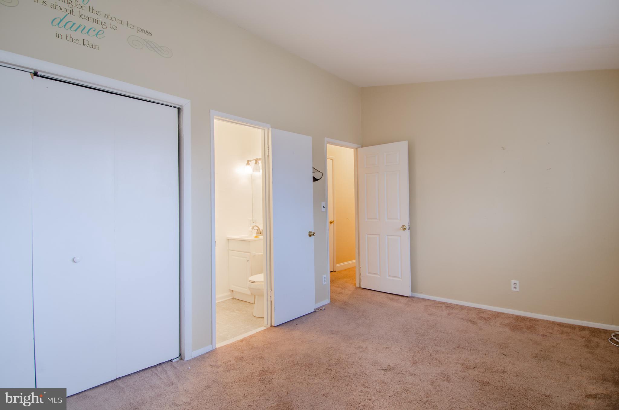 4711 Three Oaks Road Baltimore, MD 21208 - Photo 18 of 33