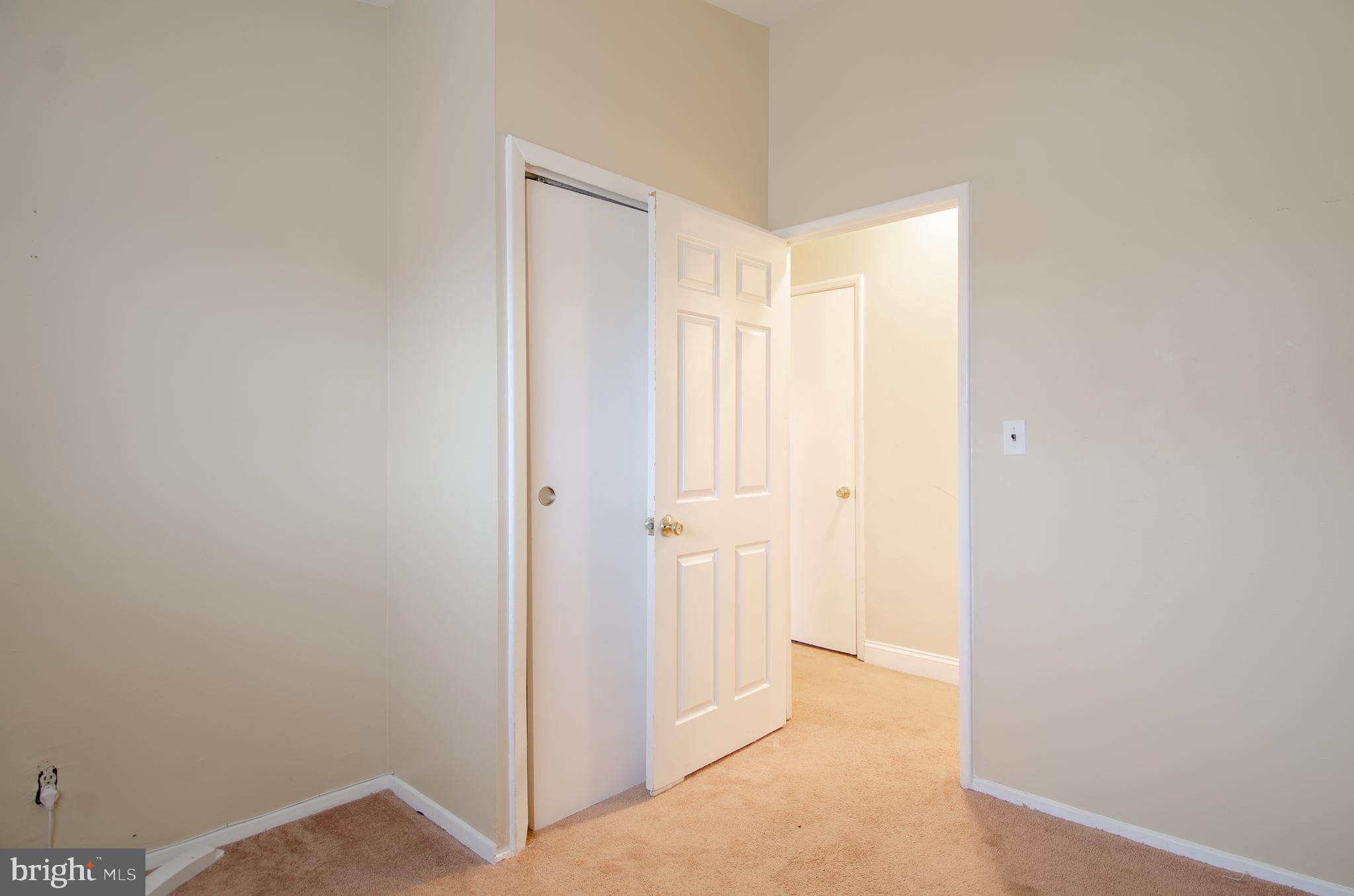 4711 Three Oaks Road Baltimore, MD 21208 - Photo 21 of 33
