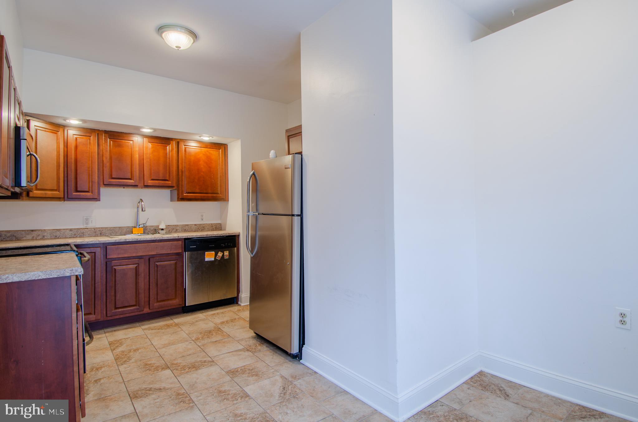 4711 Three Oaks Road Baltimore, MD 21208 - Photo 10 of 33