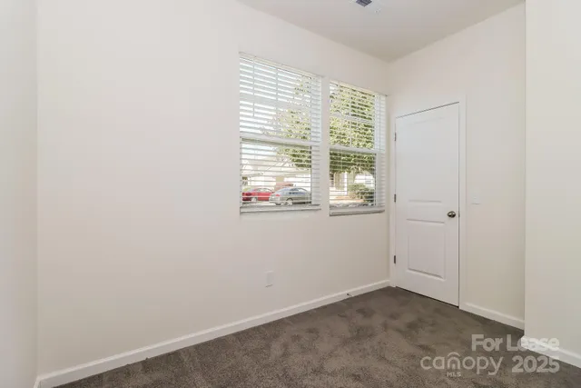 $1,795 | 929 Ranchero Street, Statesville, NC 28677