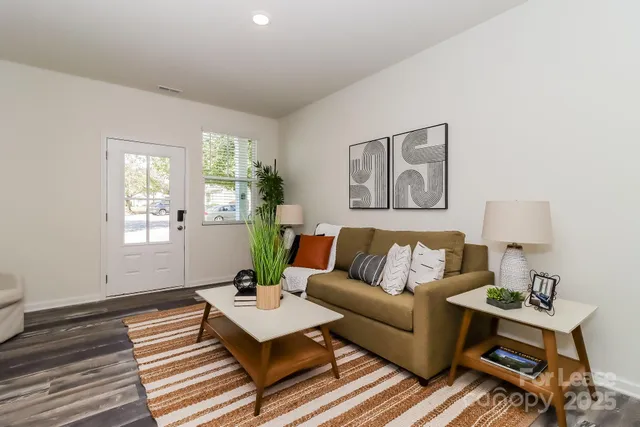 $1,795 | 929 Ranchero Street, Statesville, NC 28677