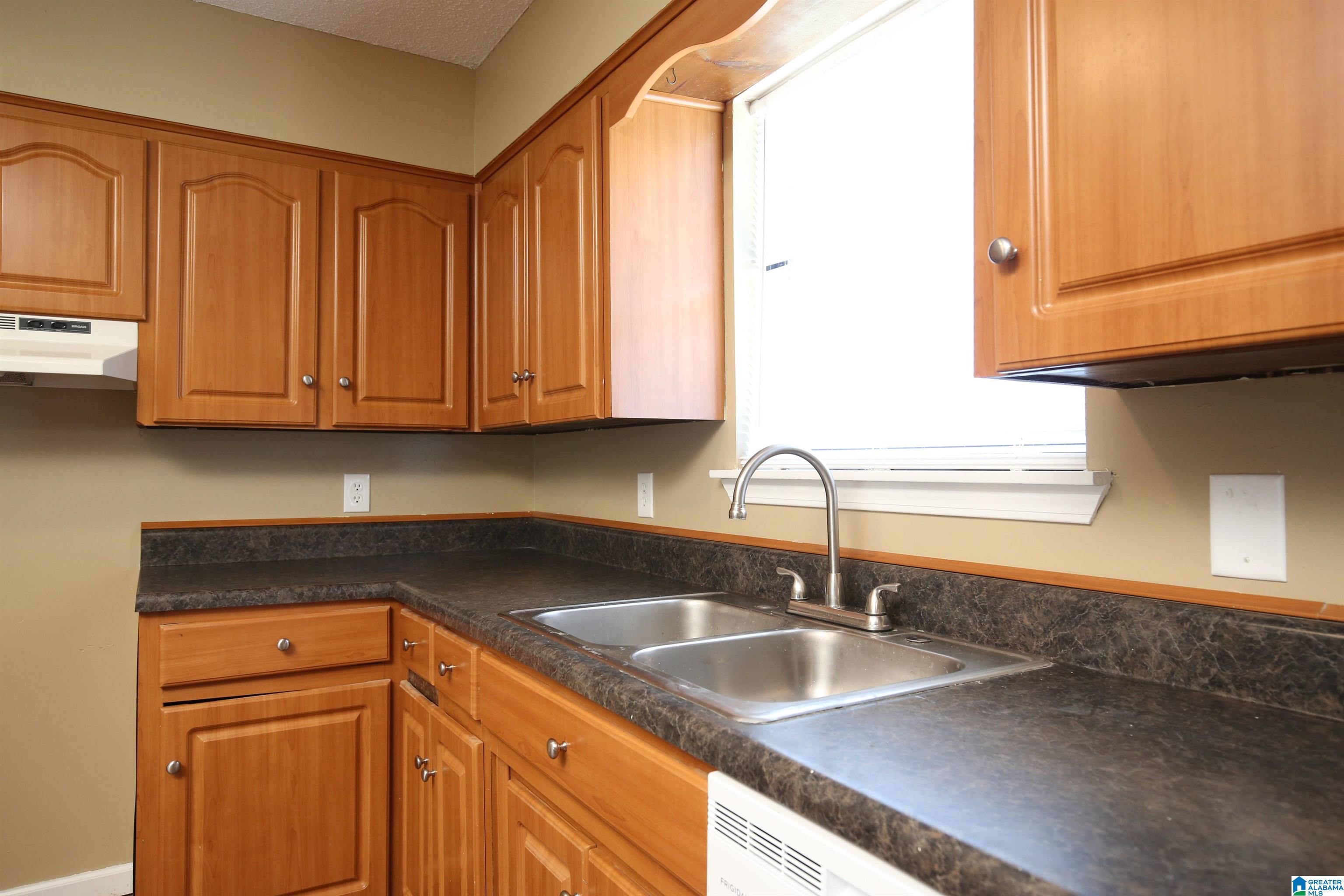 1016 10th Street Pleasant Grove, AL 35127 - Photo 7 of 21