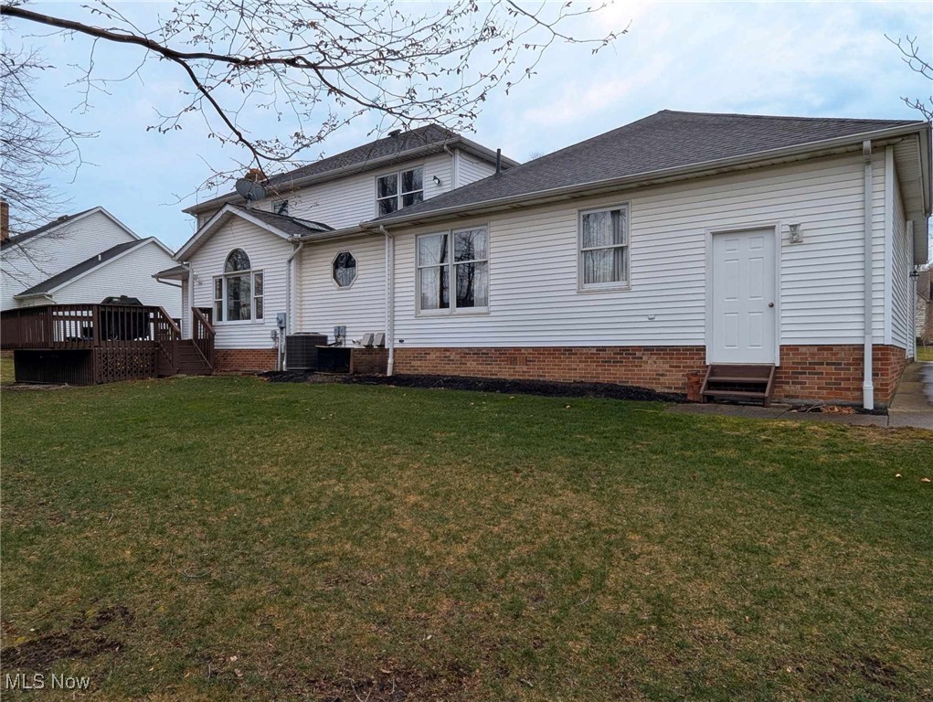 447 Medway Road Highland Heights, OH 44143 - Photo 6 of 45 Back of Home