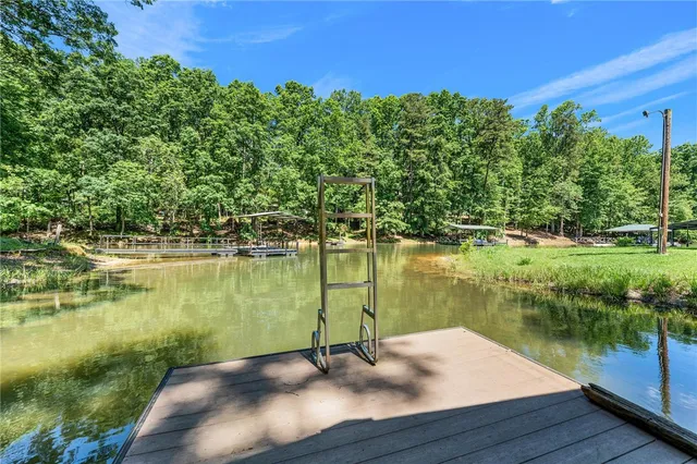 $414,000 | 131 Shoreside Drive, Martin, GA 30557