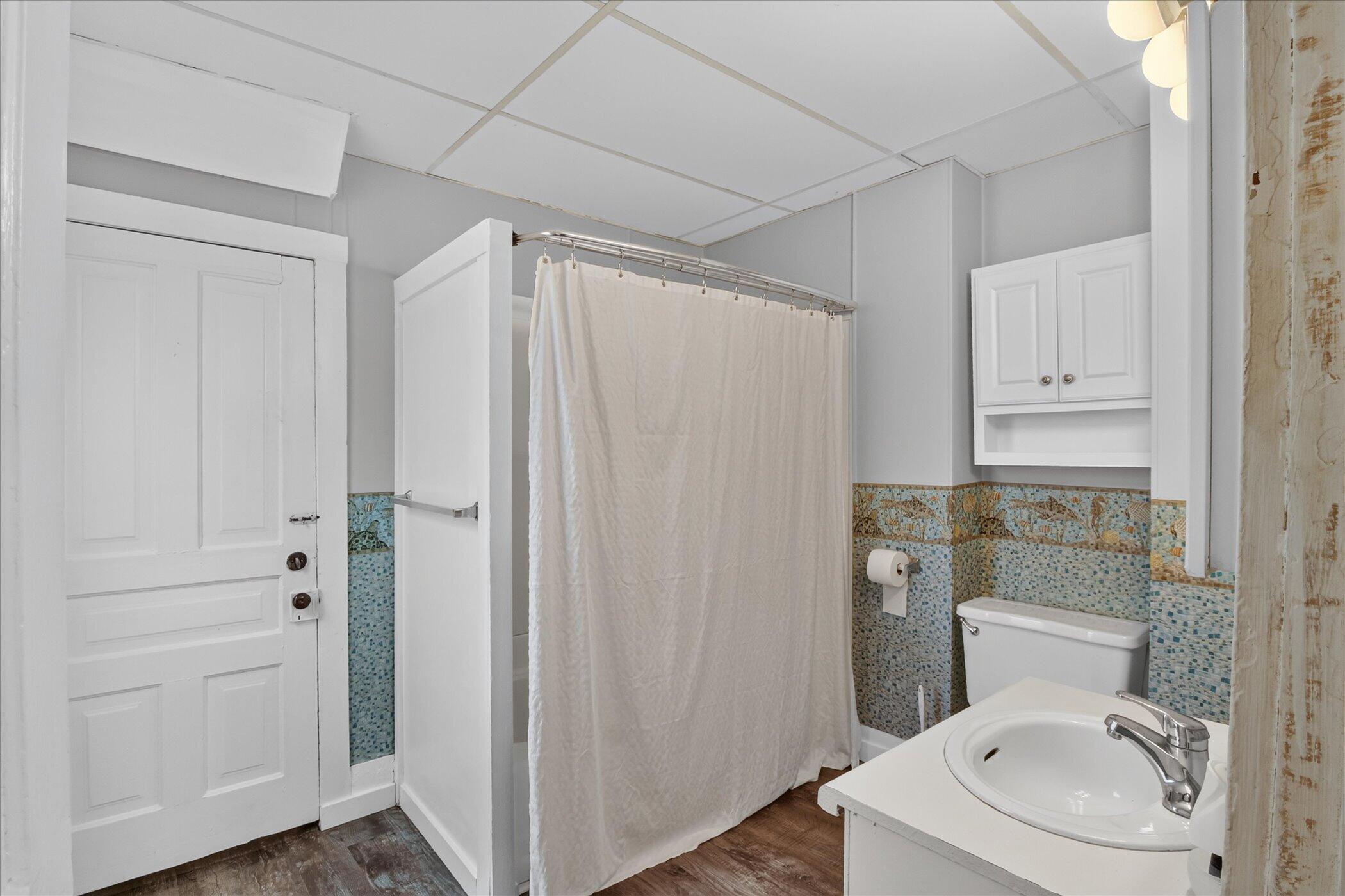 408 South Higbee Street Reed City, MI 49677 - Photo 18 of 47 25-408-S-Higbee-St-Reed-City-WindowStill