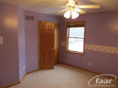 8254 Calkins Road Flint, MI 48532 - Photo 7 of 10 20252536-6.JPG
