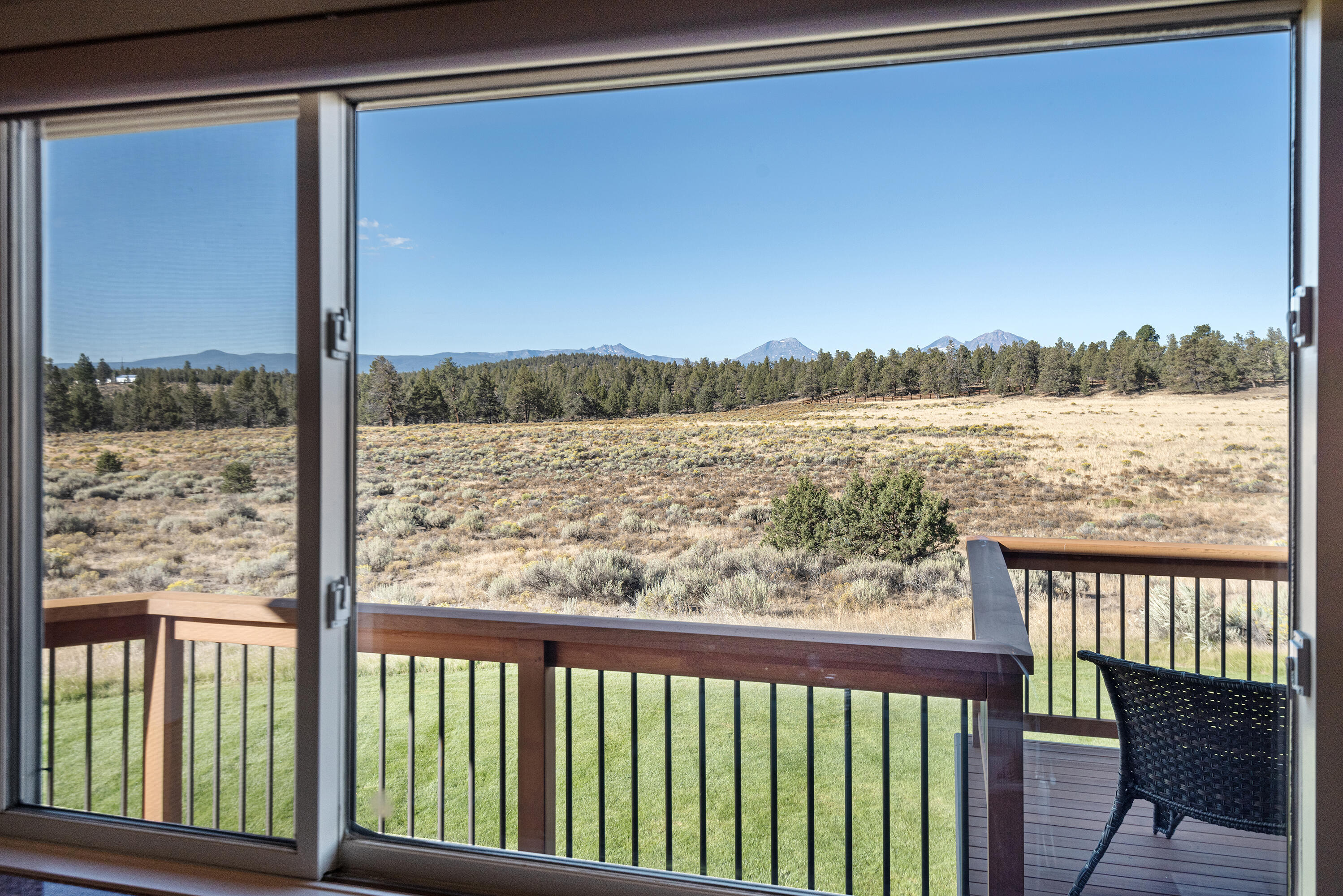 68404 George Cyrus Road Sisters, OR 97759 - Photo 23 of 65 24