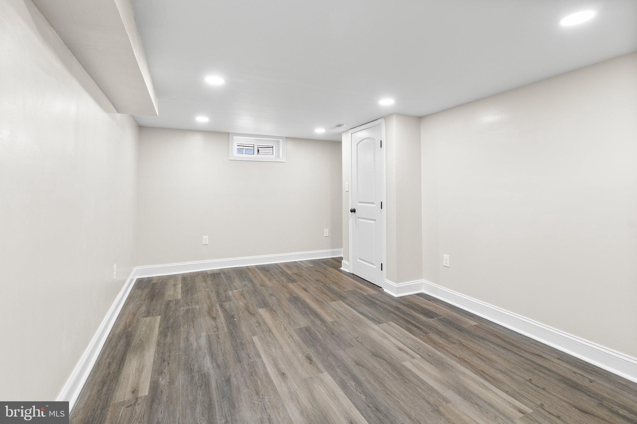 781 South Halsey Road Dover, DE 19901 - Photo 21 of 23 Versatile space ready for your vision.