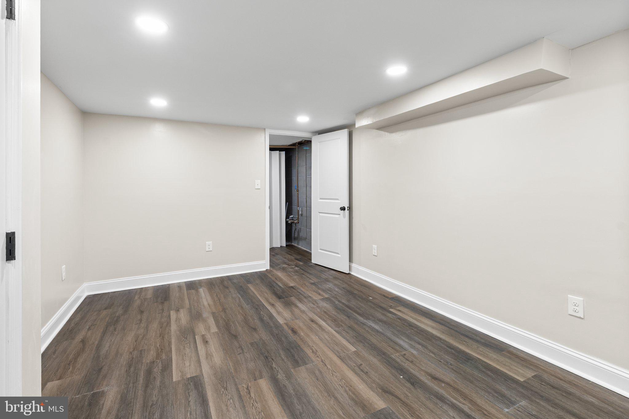 781 South Halsey Road Dover, DE 19901 - Photo 22 of 23 Versatile space with modern finishes.