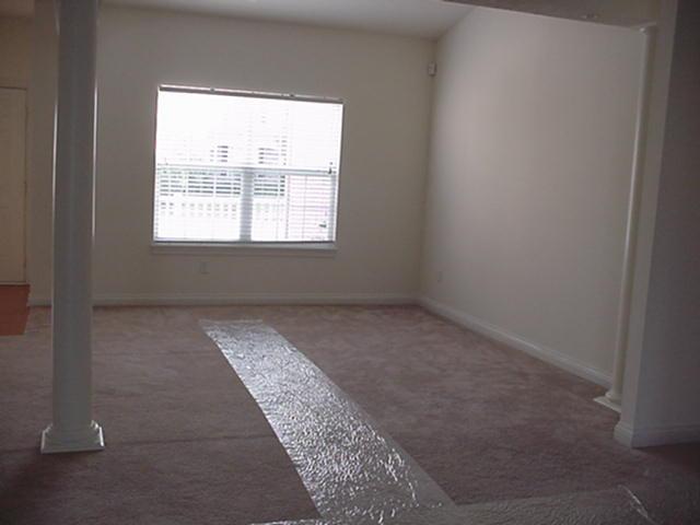 3136 Sleeping Ridge Way Indianapolis, IN 46217 - Photo 2 of 8 Gallery Image 2