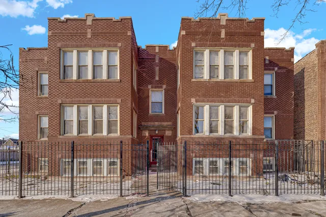 $1,225 | 3006 West 64th Street, Unit 2W, Chicago, IL 60629