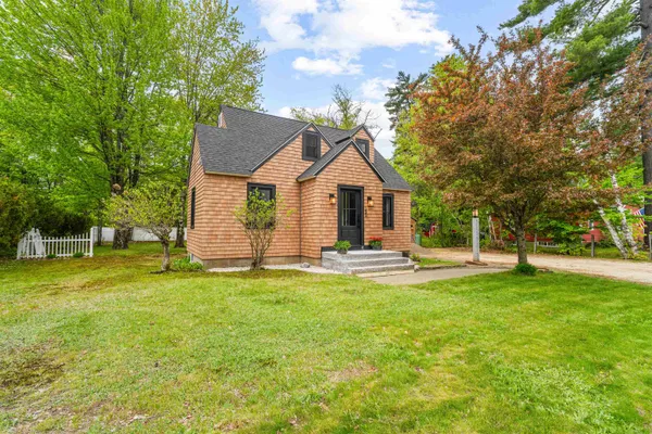 $699,000 | 131 Grove Street, Conway, NH 03860