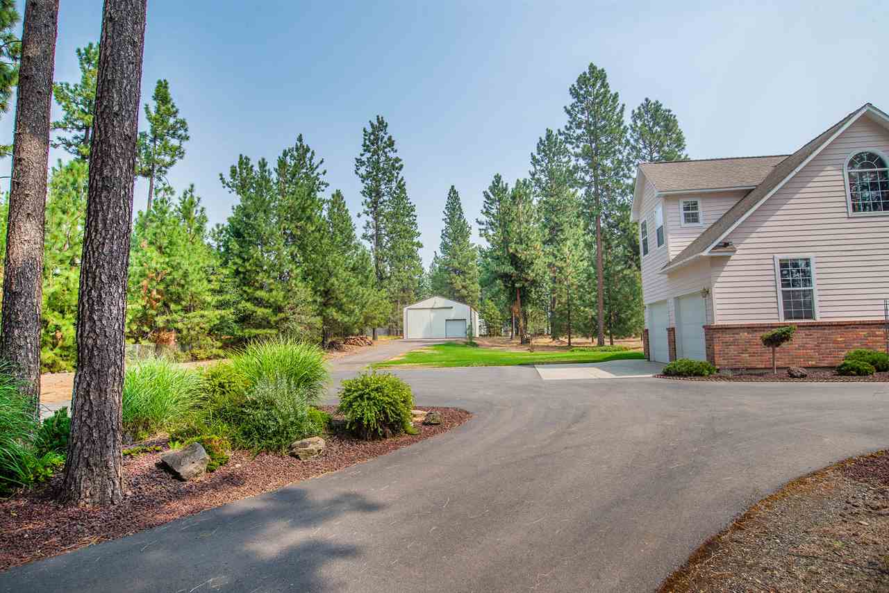 4129 South Conklin Road Greenacres, WA 99016 - Photo 2 of 20