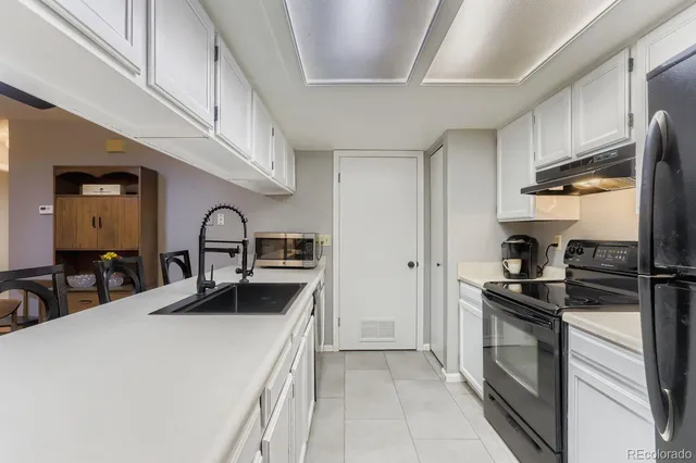 $330,000 | 9411 West 89th Circle, Westminster, CO 80021