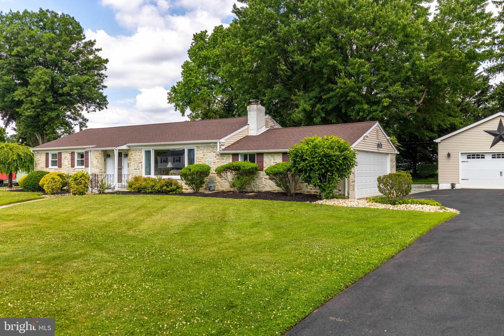 3882 Whitman Road Huntingdon Valley, PA 19006 - Photo 5 of 57 Exterior with Two Garages