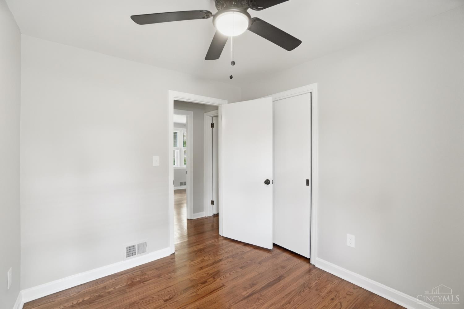 9808 Daly Road Cincinnati, OH 45231 - Photo 21 of 39