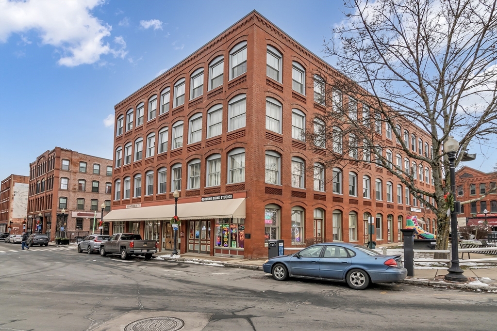 80 Wingate Street, Unit 2F Haverhill, MA 01832 - Photo 23 of 36