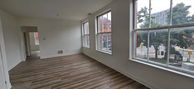 $304,900 | 80 Wingate Street, Unit 2F, Haverhill, MA 01832