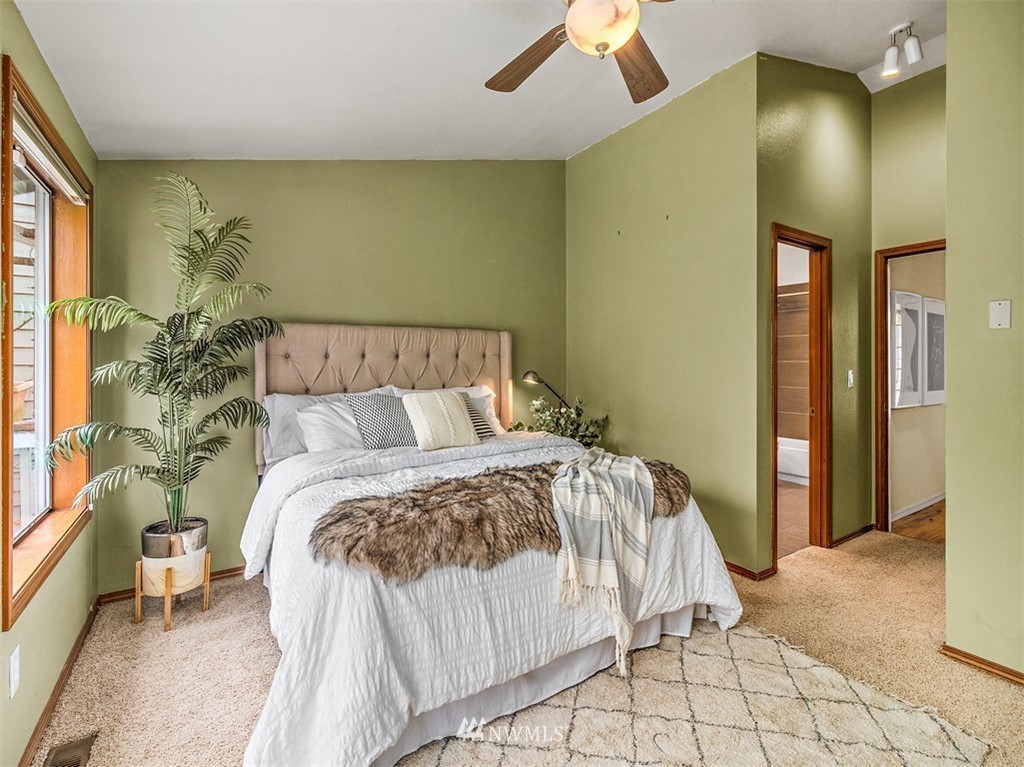 5122 South Garden Loop Road, Unit 13 Seattle, WA 98118 - Photo 8 of 18