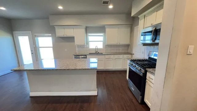 $1,800 | 1509 La Delle Street, Wharton, TX 77488