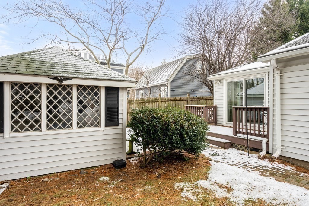 15 Whitman Road Milton, MA 02186 - Photo 5 of 22 Gallery Image 5