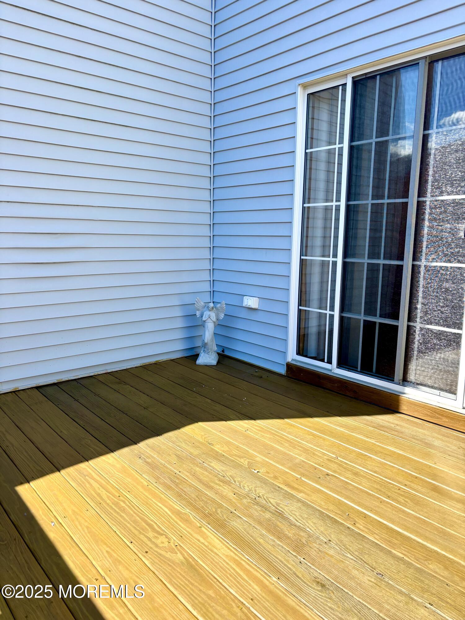 39 Rozalyn Lane, Unit 141 South Amboy, NJ 08879 - Photo 17 of 18 a view of a backyard of a house