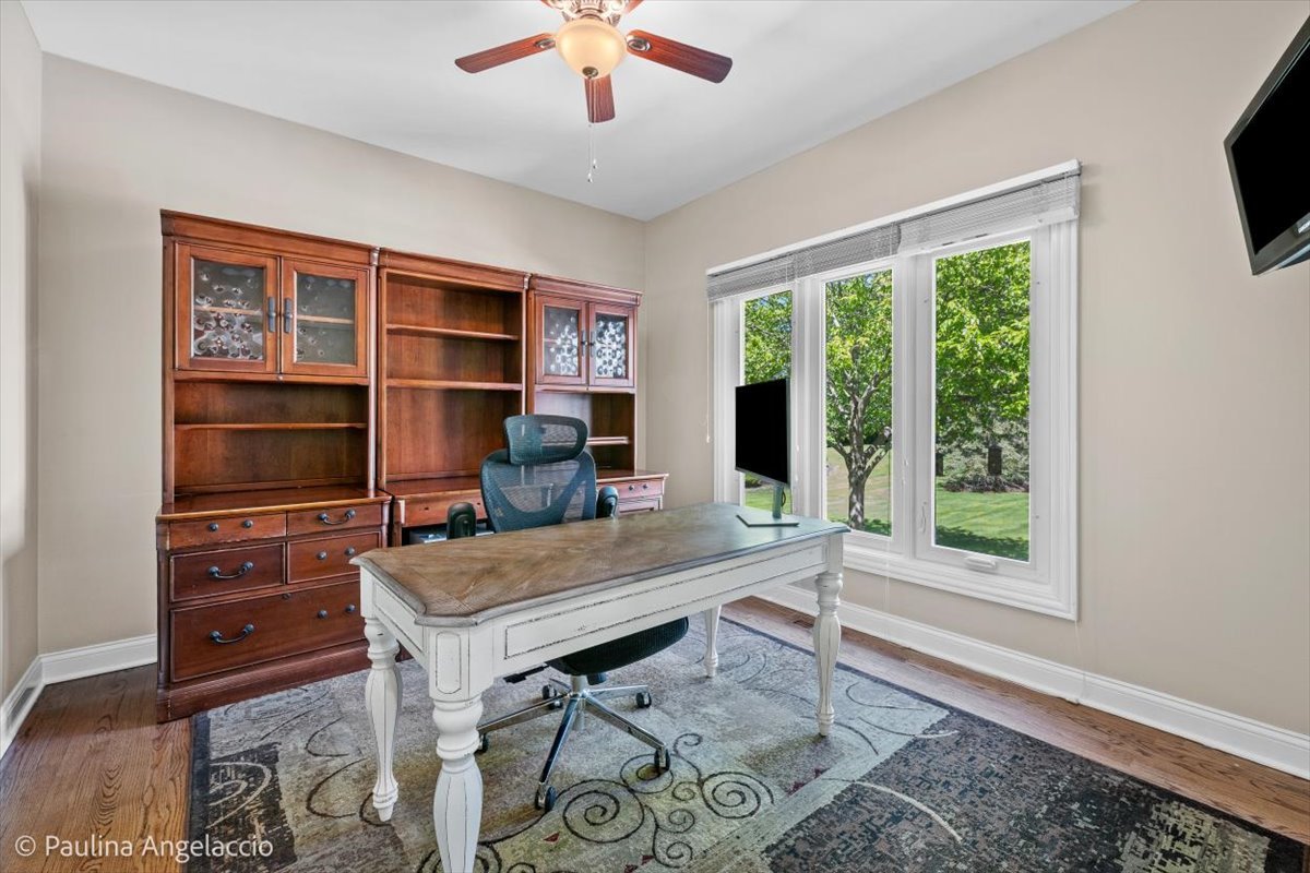 1507 Guthrie Drive Inverness, IL 60067 - Photo 16 of 45