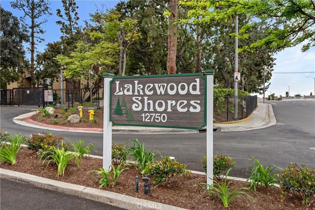 $448,000 | 12750 Centralia Street, Unit 159, Lakewood, CA 90715