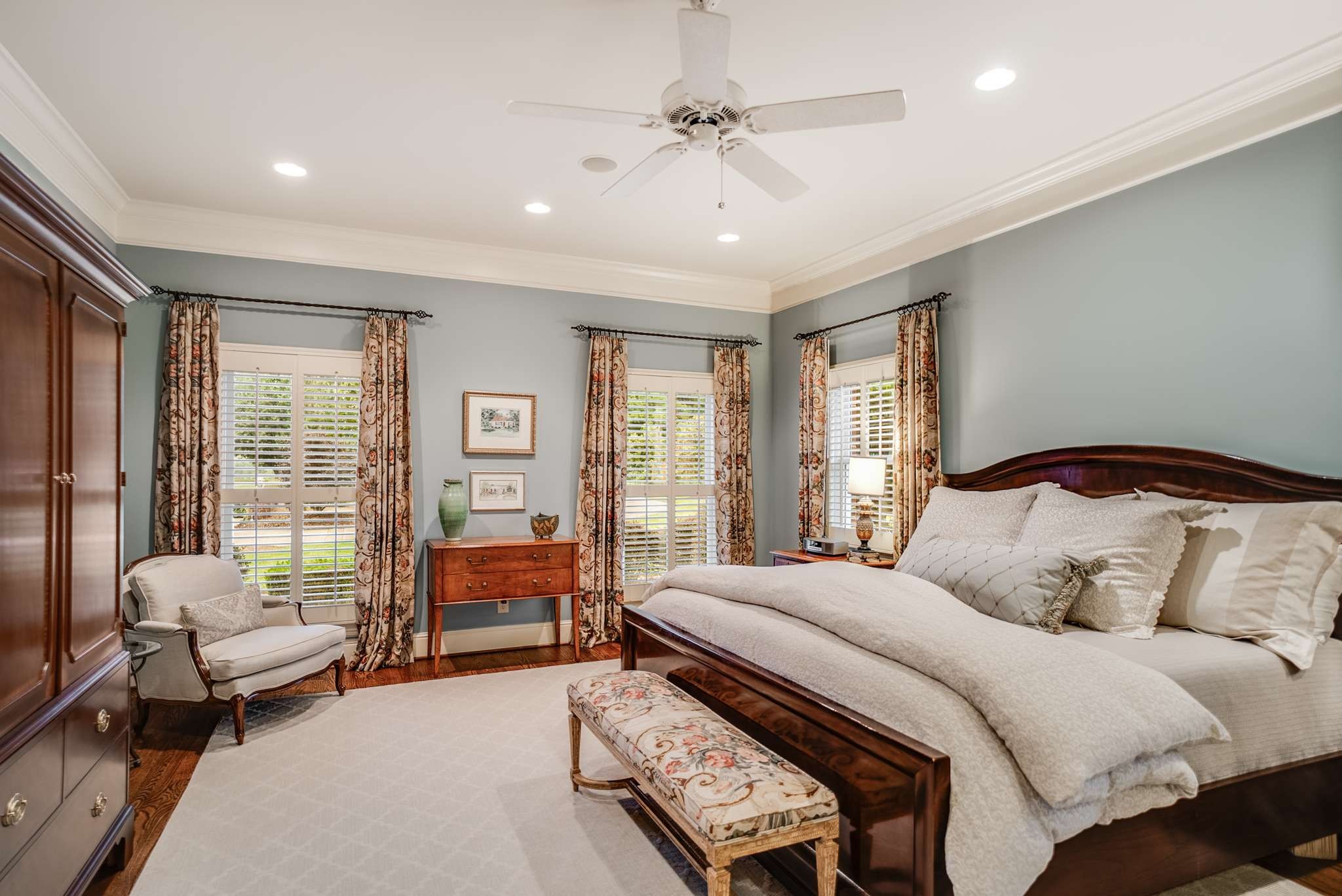 1539 Palmer Road Lebanon, TN 37090 - Photo 17 of 70 a bedroom with a bed and a couch