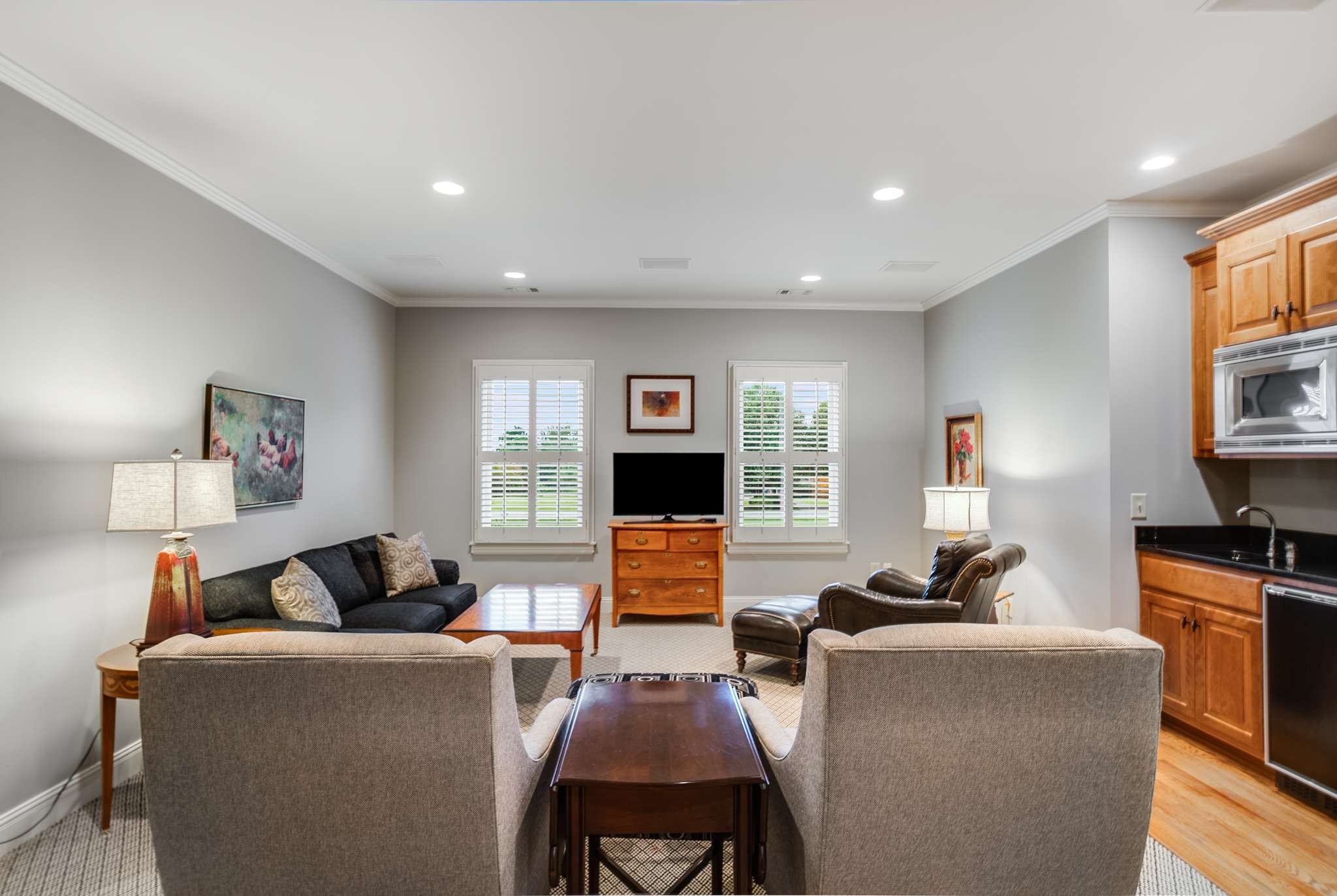 1539 Palmer Road Lebanon, TN 37090 - Photo 45 of 70 a living room with furniture and a flat screen tv