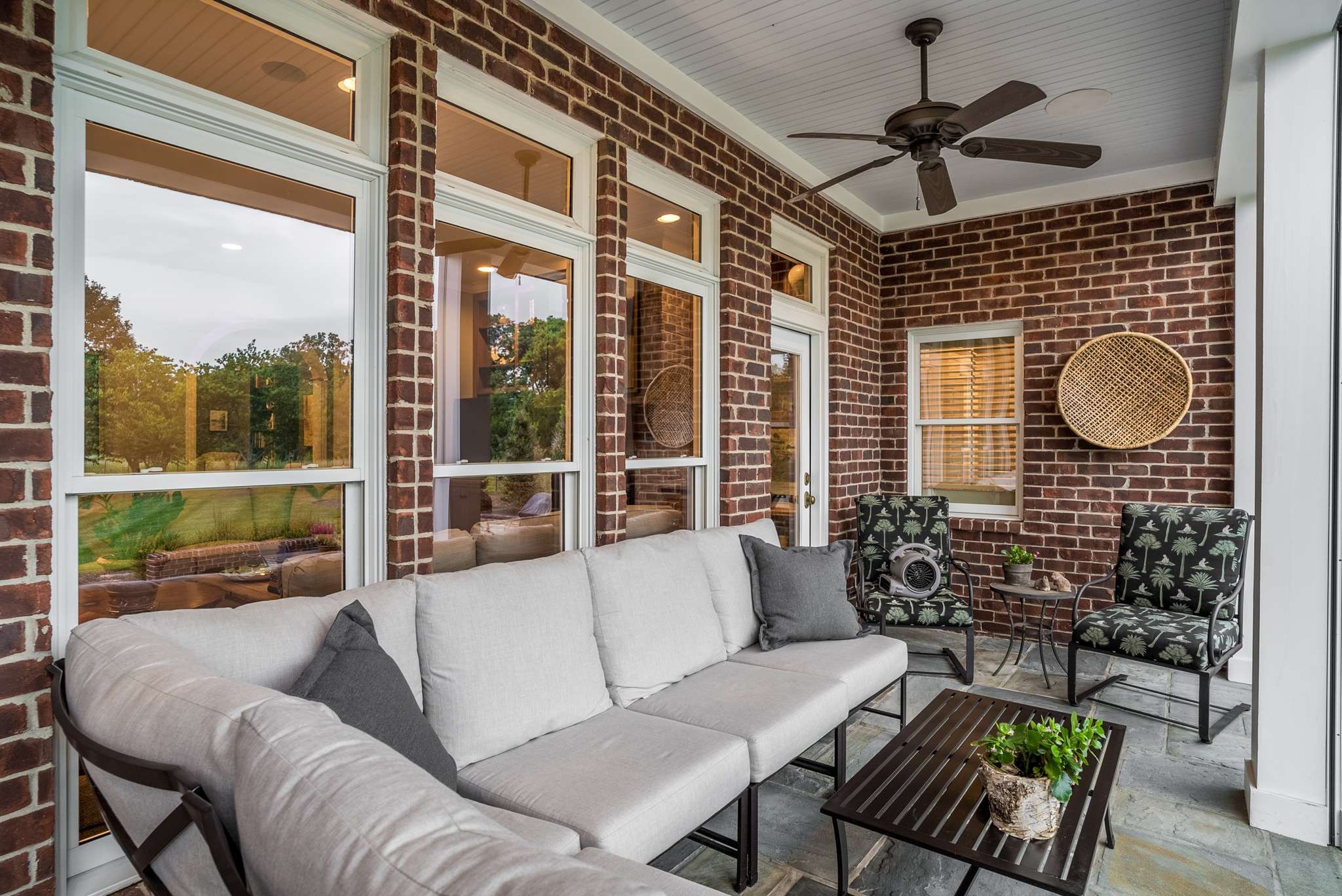 1539 Palmer Road Lebanon, TN 37090 - Photo 57 of 70 a living room with furniture and a large window