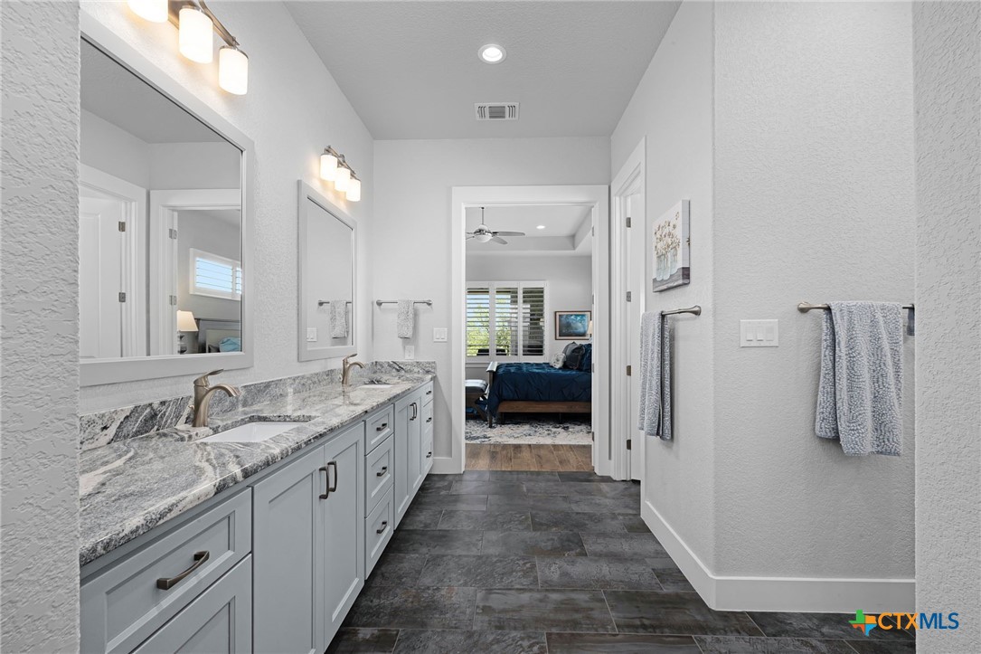 371 River Cliff Place Spring Branch, TX 78070 - Photo 29 of 38