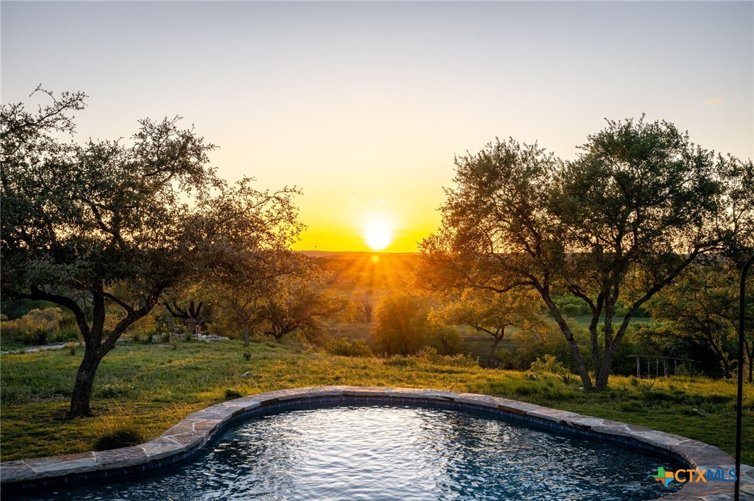 371 River Cliff Place Spring Branch, TX 78070 - Photo 6 of 38