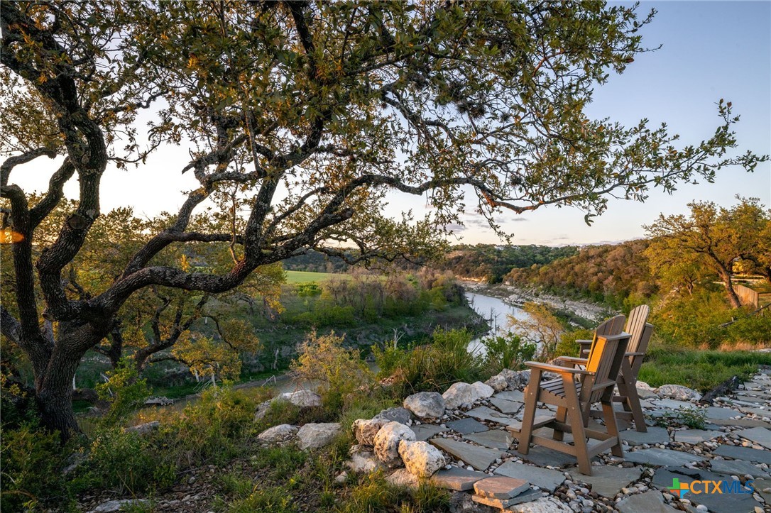 371 River Cliff Place Spring Branch, TX 78070 - Photo 7 of 38