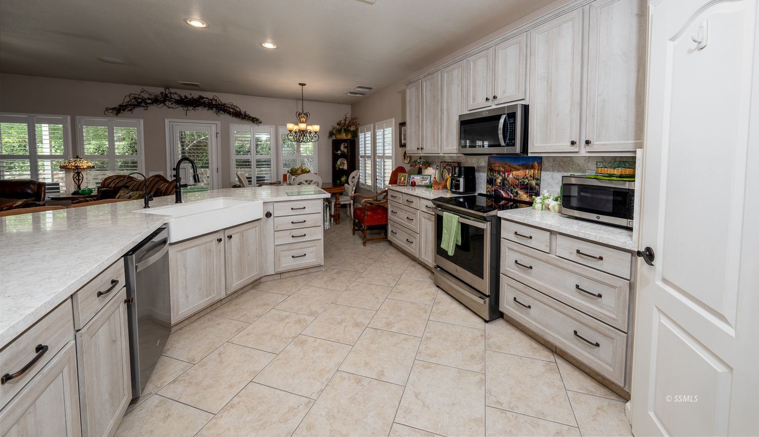 637 Pinon Court Ridgecrest, CA 93555 - Photo 16 of 38