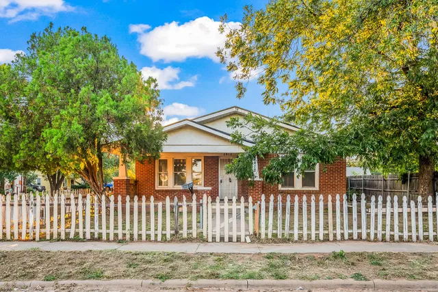 $105,000 | 2412 Avenue T, Lubbock, TX 79411