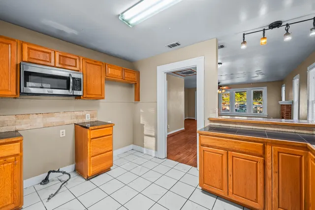 $105,000 | 2412 Avenue T, Lubbock, TX 79411