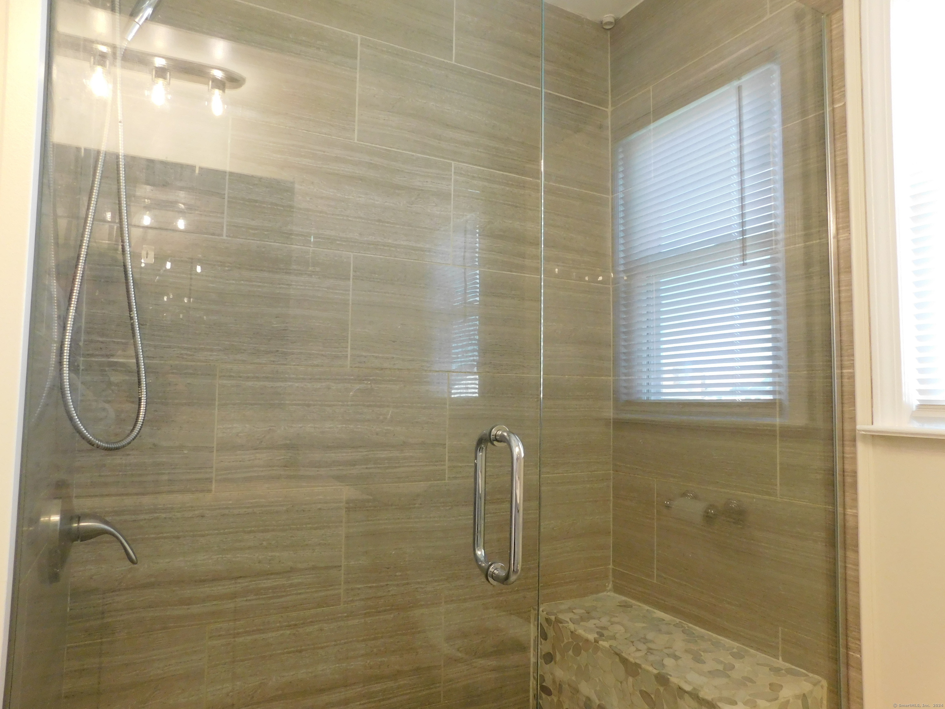 26 Dayton Road Bridgeport, CT 06606 - Photo 11 of 11